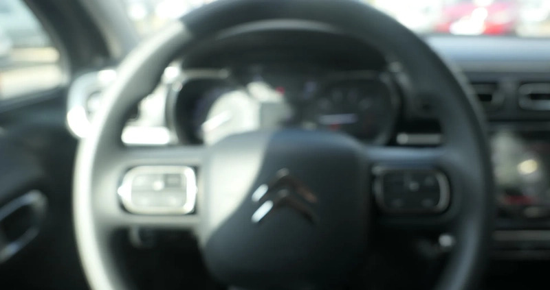 Mazda 3 cena 31990 przebieg: 99347, rok produkcji 2018 z Kluczbork małe 67